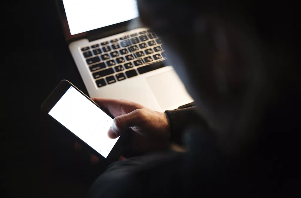 Delincuentes cibernéticos “pescan” a sus víctimas con anuncios en internet