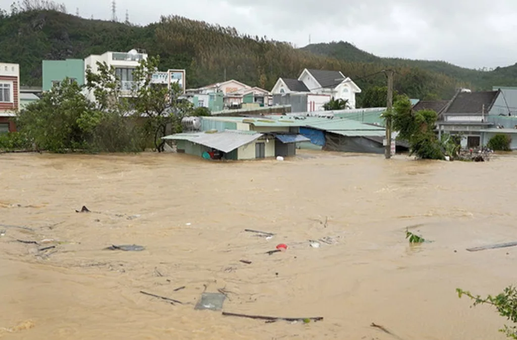 Lluvias torrenciales en Vietnam desatan inundaciones masivas