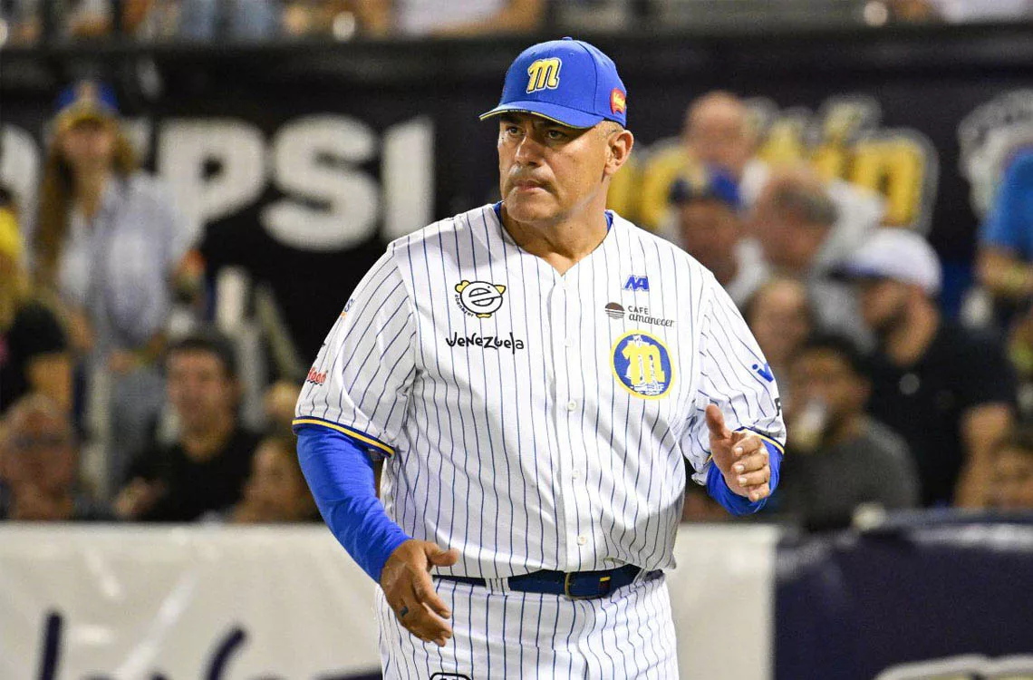 Magallanes destituye a Eduardo Pérez y nombra a Mario Lissón Manager Interino tras racha negativa