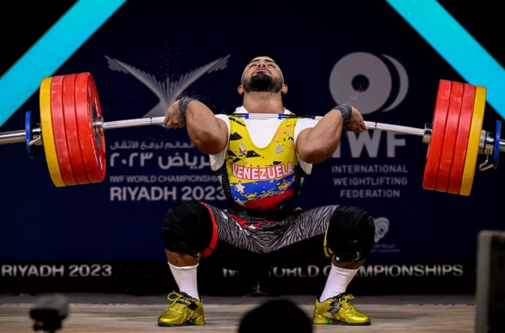 pesistas criollos aspiran al oro para Juegos Bolivarianos Lima-Ayacucho 2025