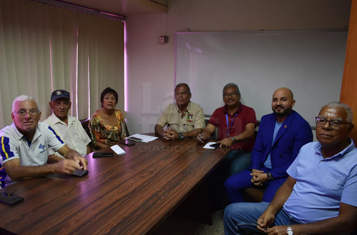 docentes exigen ajuste salarial