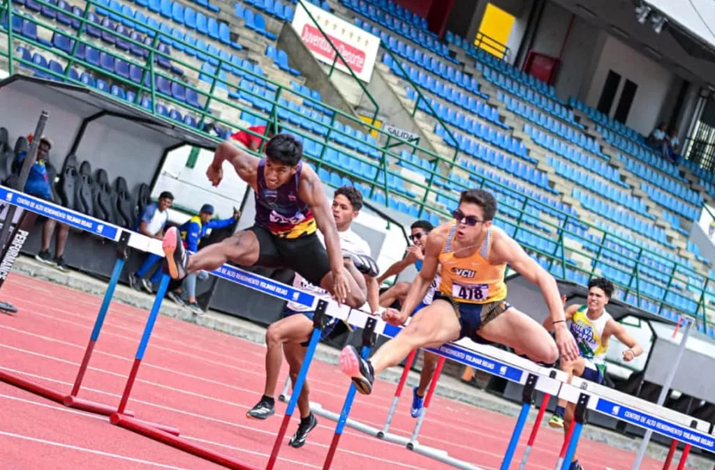 Delegación venezolana consigue medallas en Juegos Escolares de Córdoba 2025