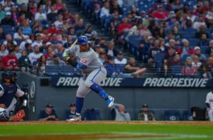 Salvador Pérez asegura su futuro en Kansas mientras venezolanos sacuden la agencia libre