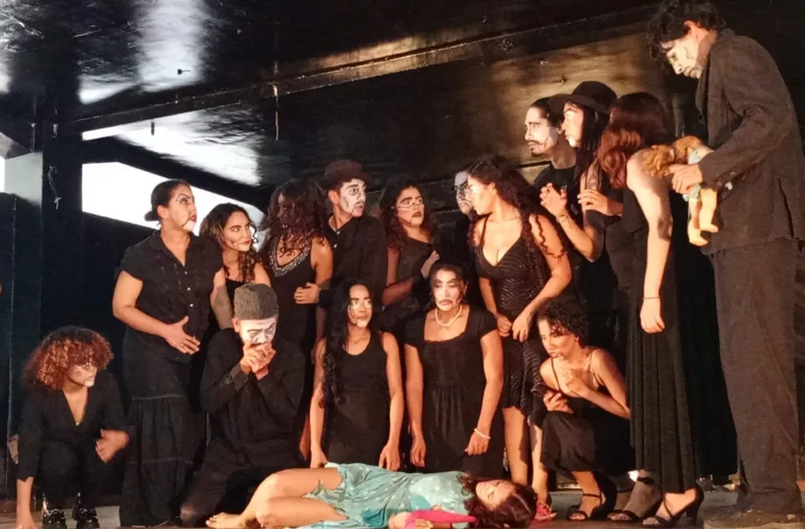 Artistas utilizan el teatro para sensibilizar a nuevas generaciones Artistas utilizan el teatro para sensibilizar a nuevas generaciones