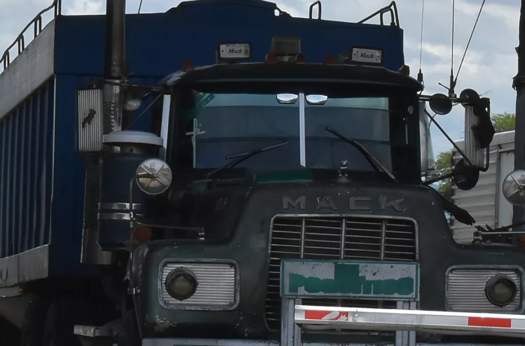 Gremio advierte que el transporte de carga en Venezuela está en declive