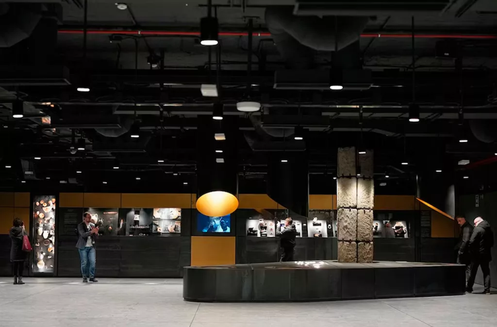 Roma apertura estaciones de metro "museo" bajo las ruinas del Coliseo y Porta Metronia