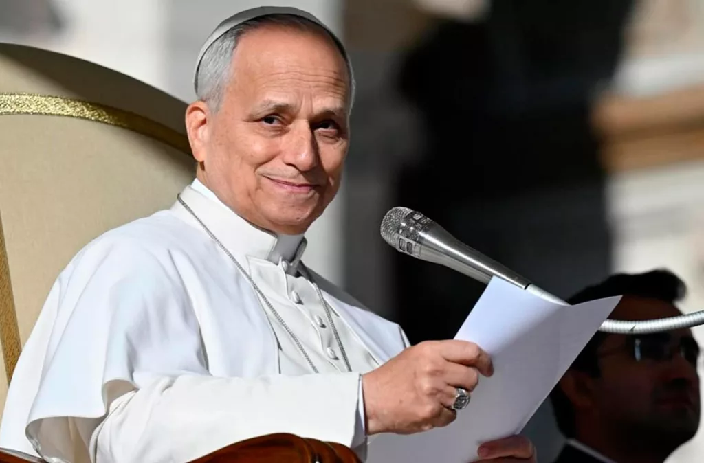 Papa León XIV propone invitar a la cena de Nochebuena a personas pobres o solitarias