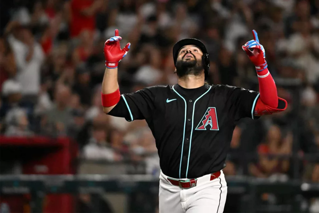 Eugenio Suárez busca una firma jugosa para un contrato multianual