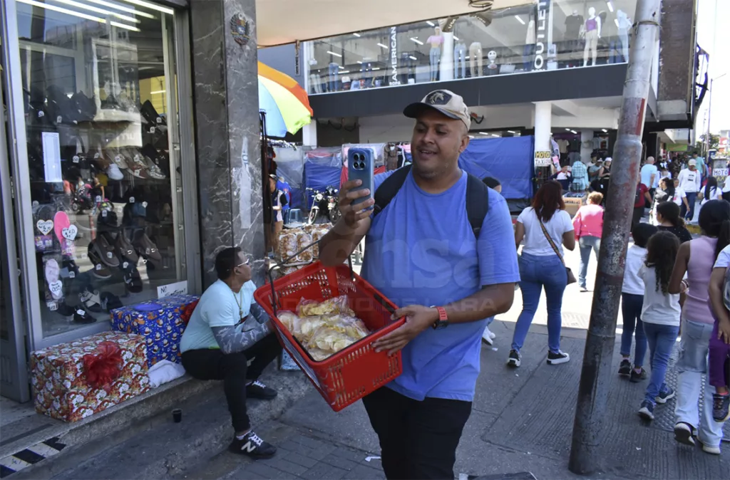 Buhoneros en Lara le sacan provecho a ventas digitales