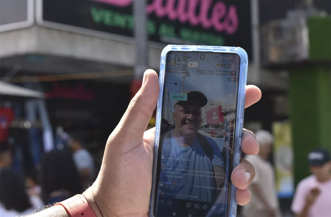 Buhoneros en Lara le sacan provecho a ventas digitales Buhoneros en Lara le sacan provecho a ventas digitales