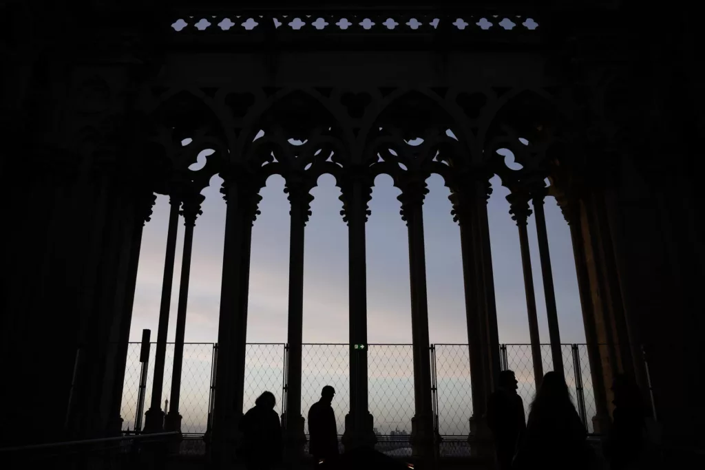 Notre Dame supera a la Torre Eiffel y al Louvre con 11 millones de visitantes tras la reapertura