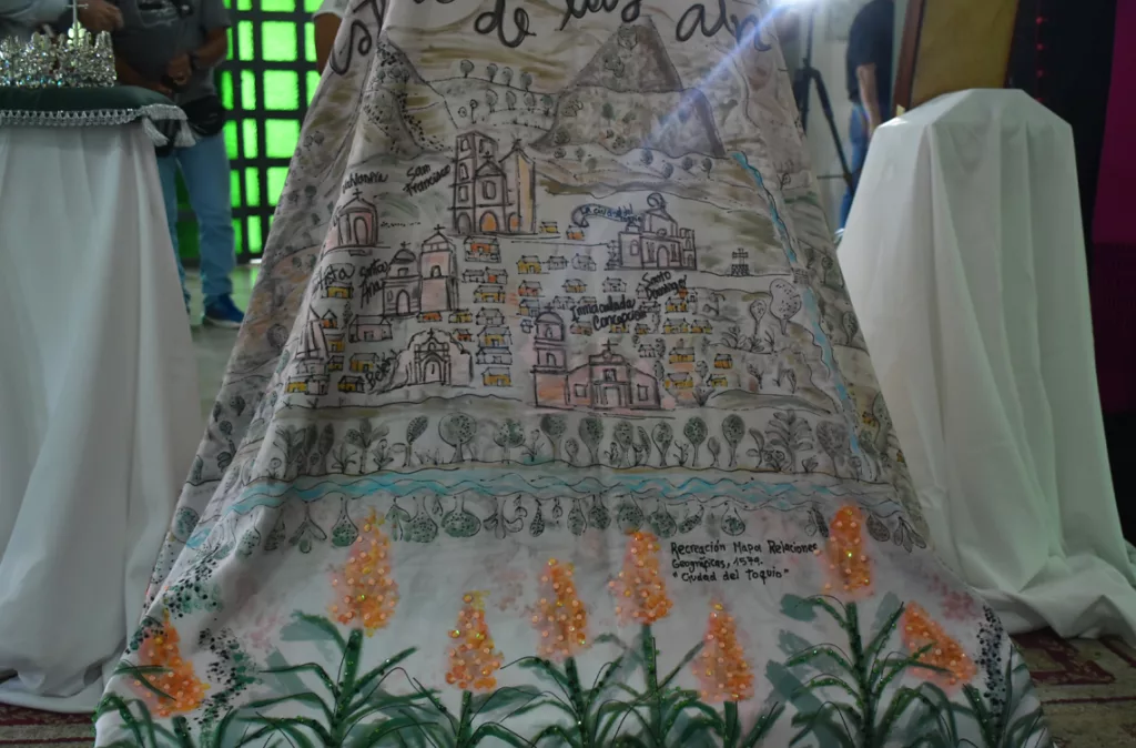 Traje de la Divina Pastora inspirado en la historia y las tradiciones de El Tocuyo