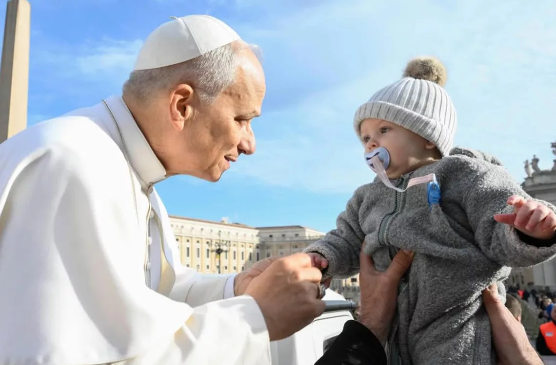 Papa León XIV llama a la oración para que todos los niños del mundo puedan crecer en paz y armonía
