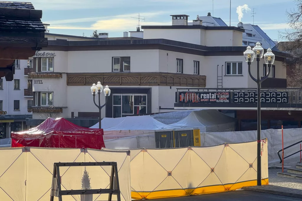 Año Nuevo trágico en Suiza: Incendio en estación de esquí deja un saldo de 40 fallecidos y más de 100 heridos