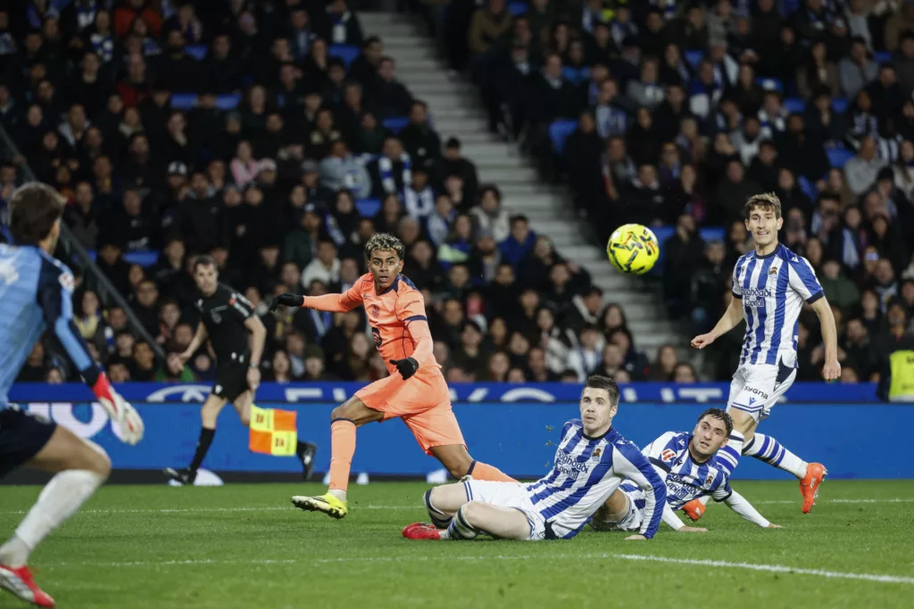 El Barcelona deja escapar puntos al caer ante la Real Sociedad