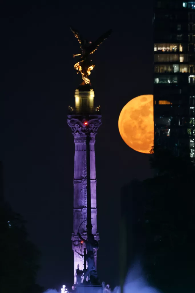 La "Luna del Lobo" inaugura el calendario astronómico de 2026 como la primera superluna del año