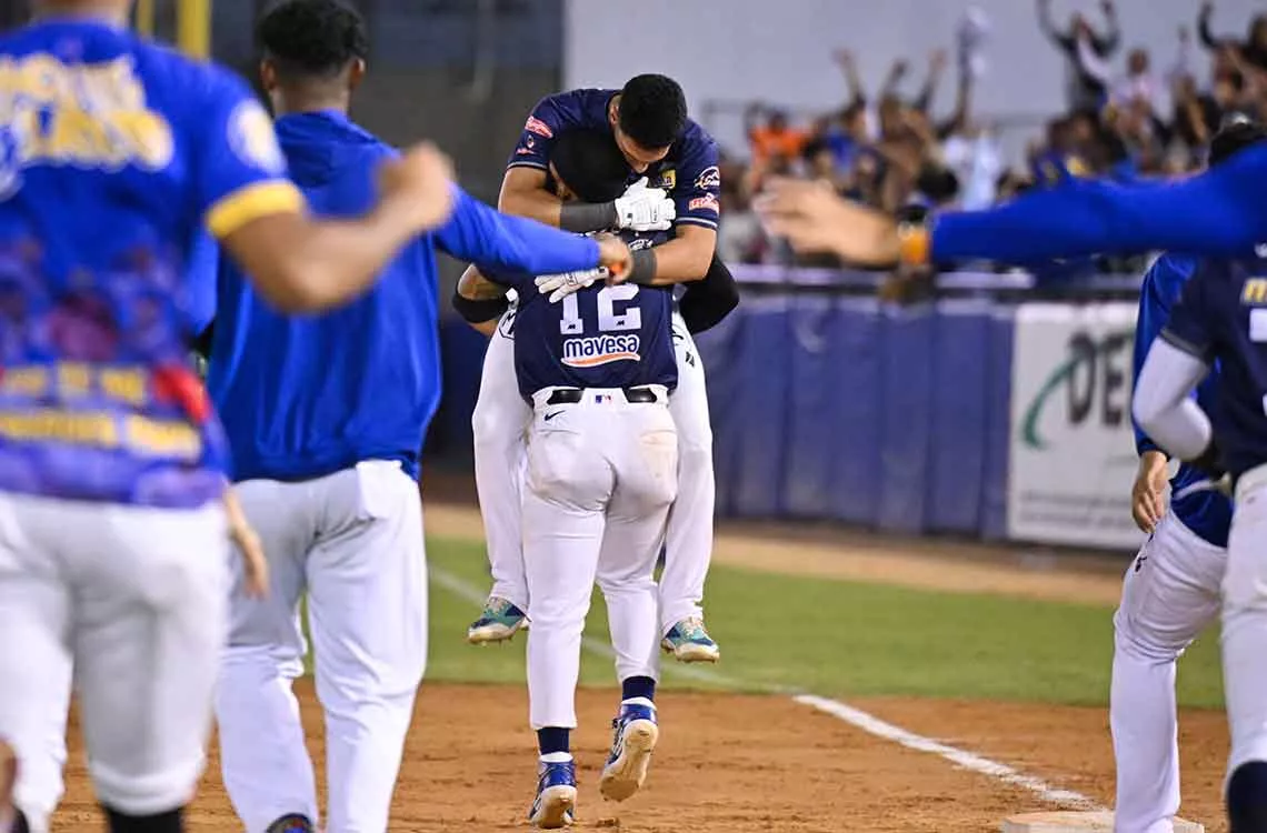 Magallanes vs Cardenales