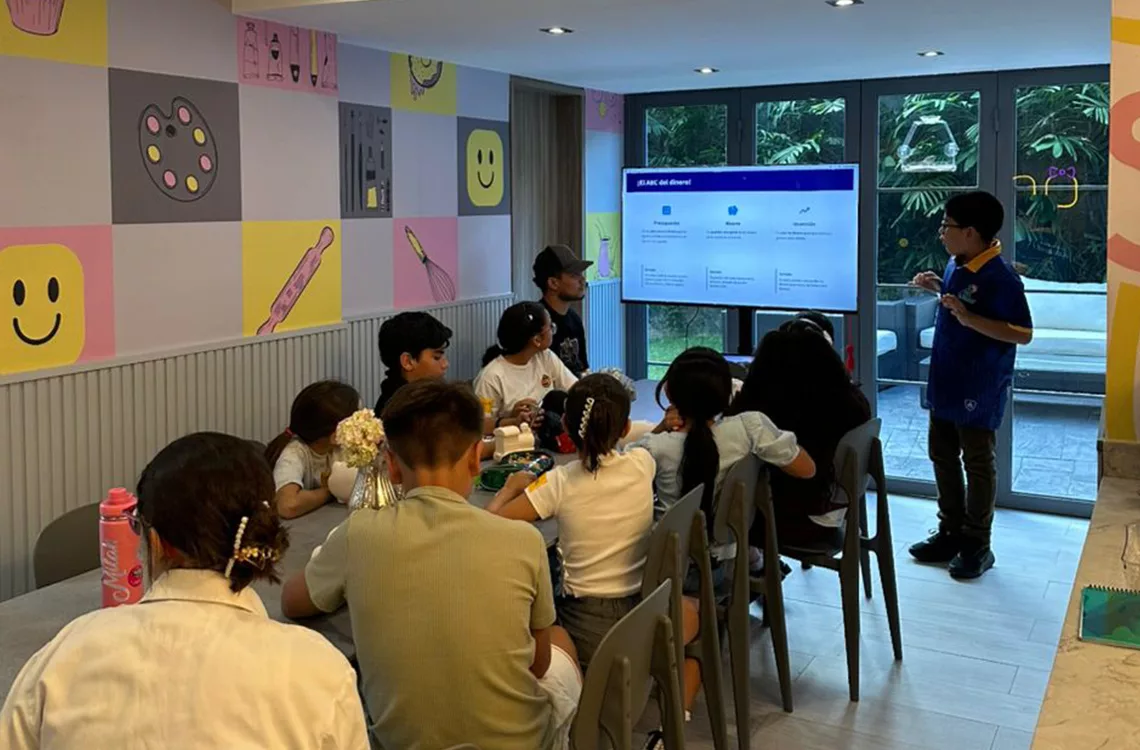 Padres deben promover en los niños el aprendizaje de la educación financiera