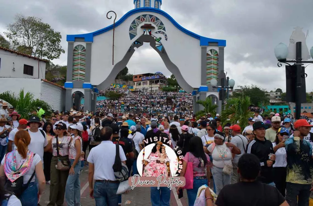 Devotos clamaron a la Divina Pastora por la salud de los enfermos y la paz de Venezuela