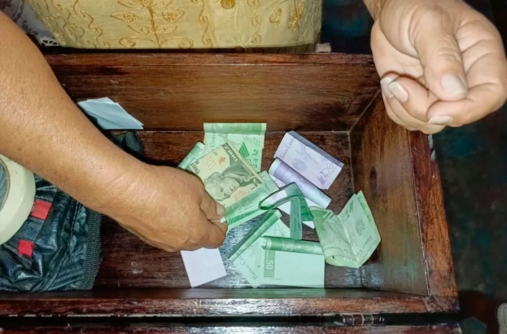 Fondo de ahorro: La recomendación de economistas para blindar a familias contra una catástrofe