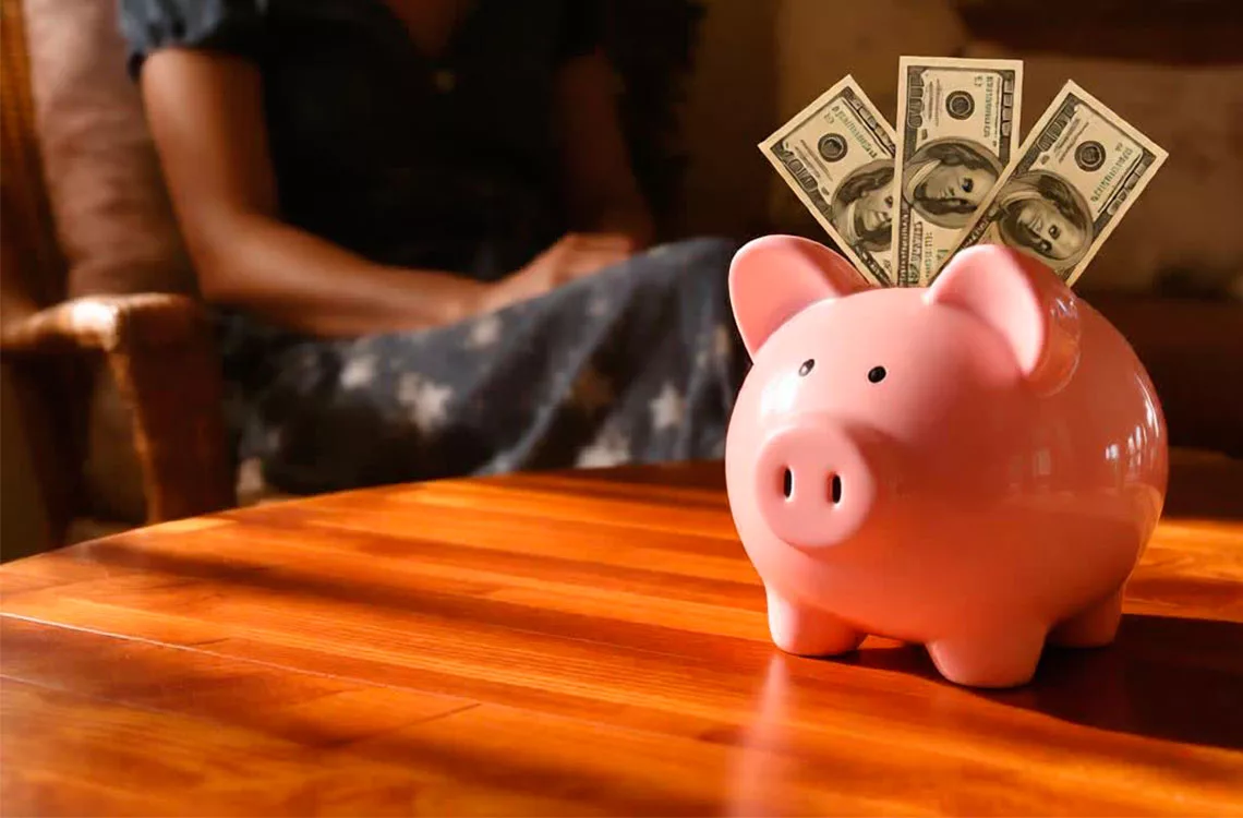 Fondo de ahorro: La recomendación de economistas para blindar a familias contra una catástrofe