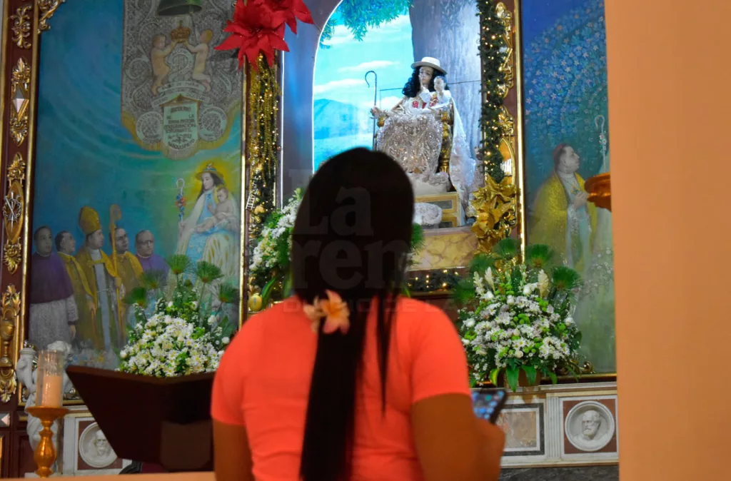 Imagen de la Divina Pastora bajará hoy de su nicho