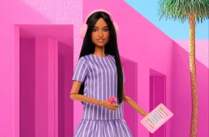 El lanzamiento de la primera Barbie autista amplía la línea inclusiva de Mattel