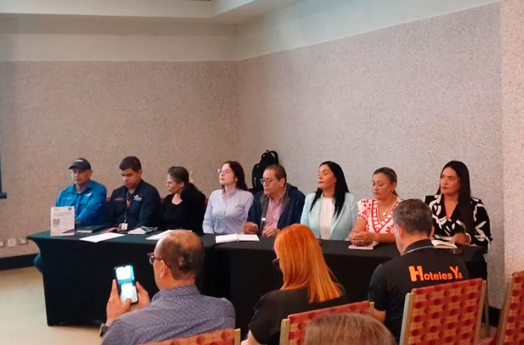 Cortulara: Hoteles y restaurantes de cumplir Ley de Turismo