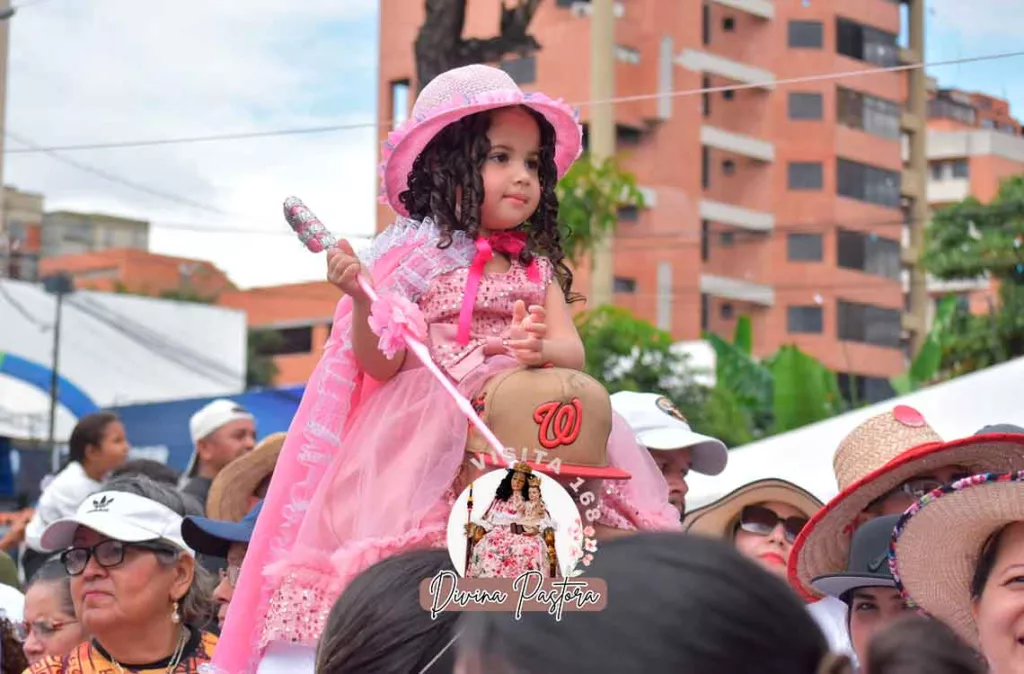 La otra mirada de la procesión de la Divina Pastora: Un recorrido cargado de agradecimiento