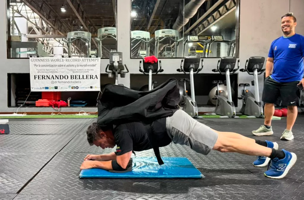 Neurocirujano Fernando Bellera espera tercer Récord Guinness en pro de la neurodiversidad