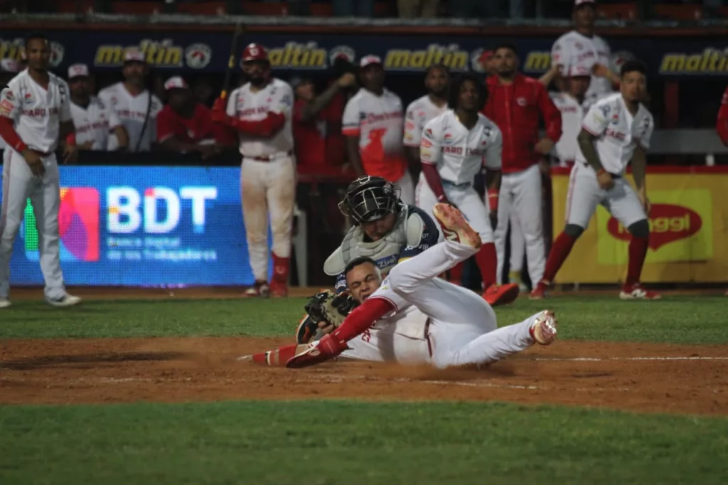 La LVBP ha suspendido oficialmente los encuentros de este sábado 3 de enero debido al "estado de conmoción" que atraviesa Venezuela.