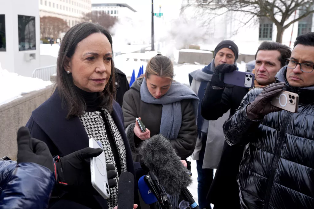 María Corina Machado demanda una "transición real" tras encuentro con Marco Rubio