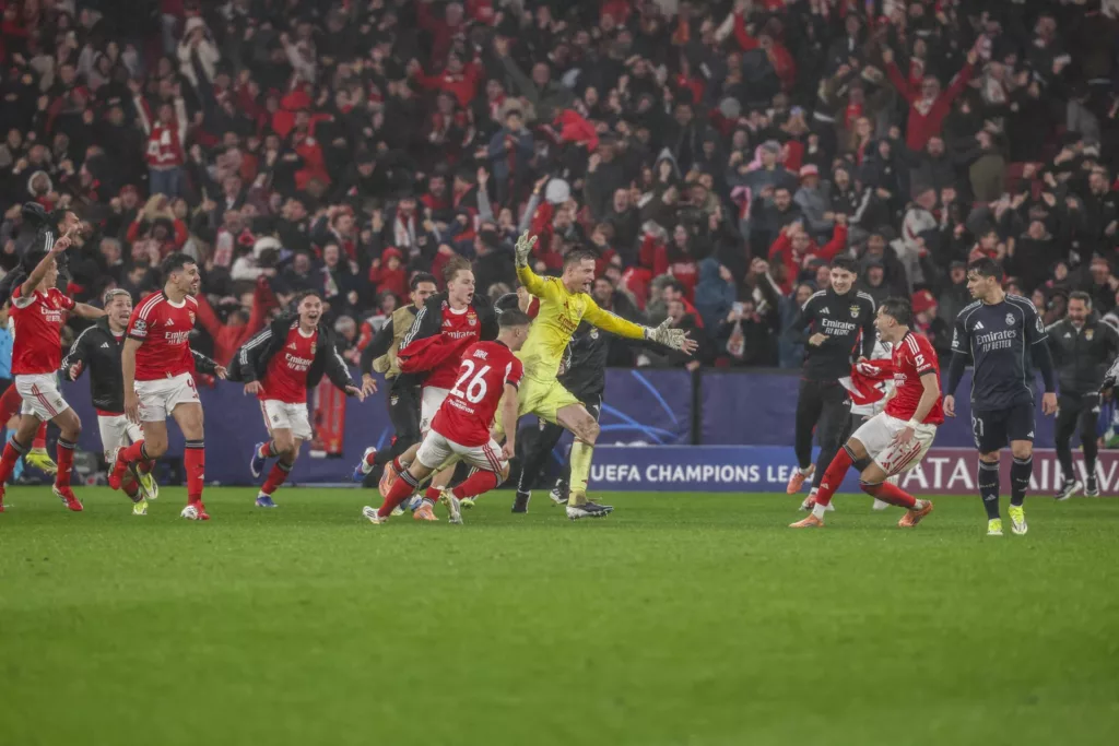 Definidos los cruces de play-offs de la Champions League con duelos de alto voltaje como Benfica y Real Madrid