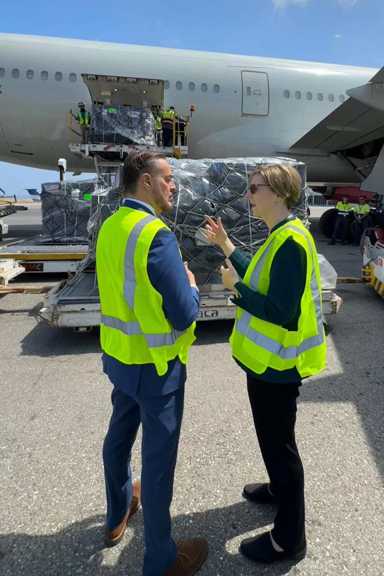 Venezuela recibe cargamento de seis toneladas de medicinas provenientes de EE. UU.