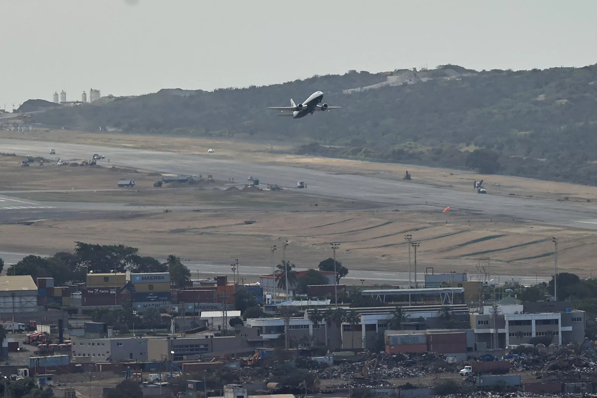 Apertura del espacio aéreo mantiene expectante al sector turismo