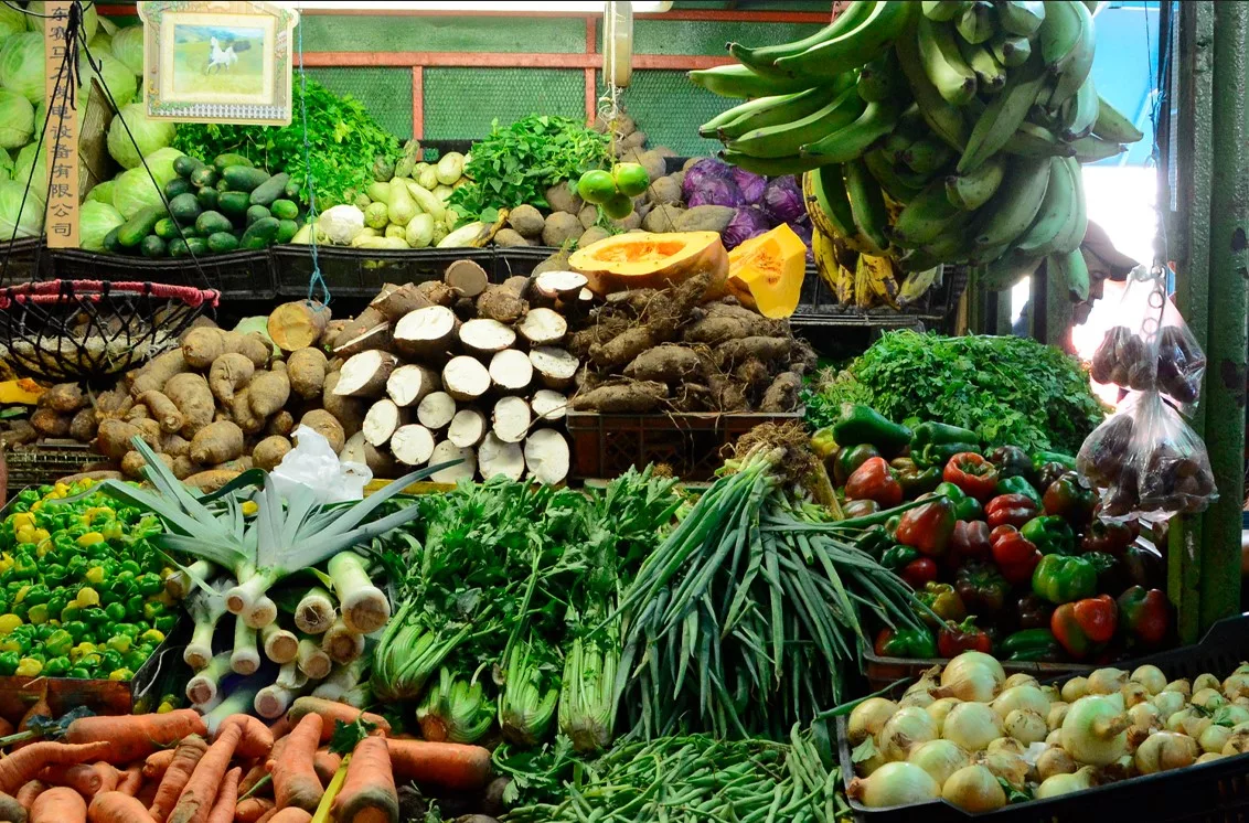 Consumidores priorizan ferias populares para asegurar el sustento