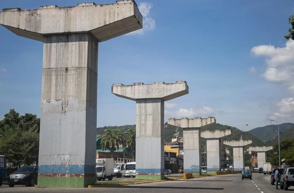 Obras públicas tienen que culminarse