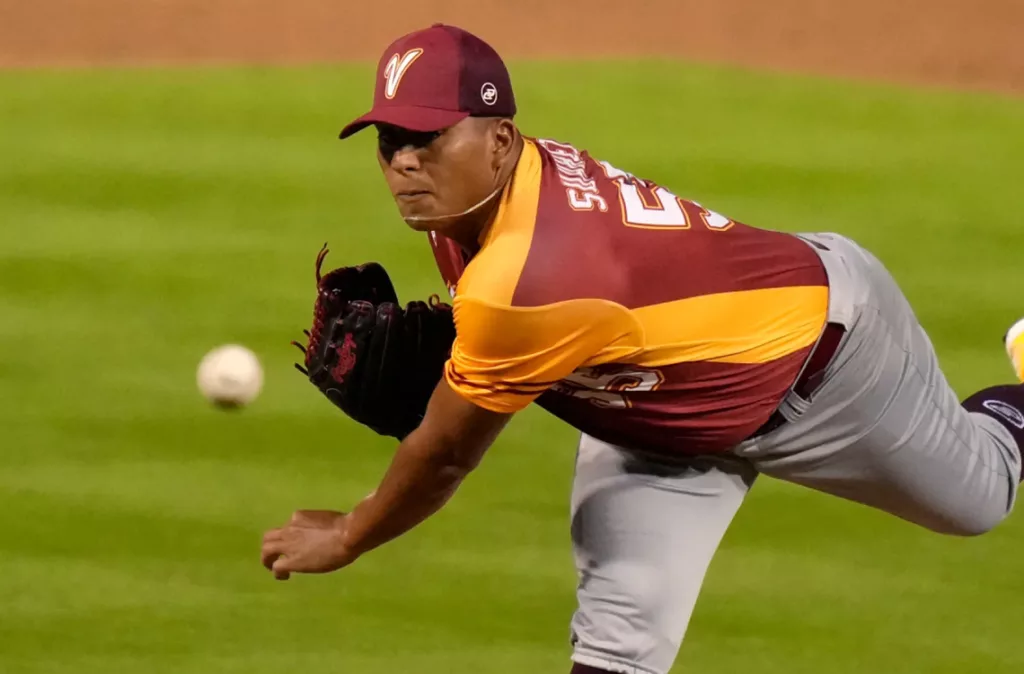 Ranger Suárez se perfila como el “As” de Venezuela para el CMB