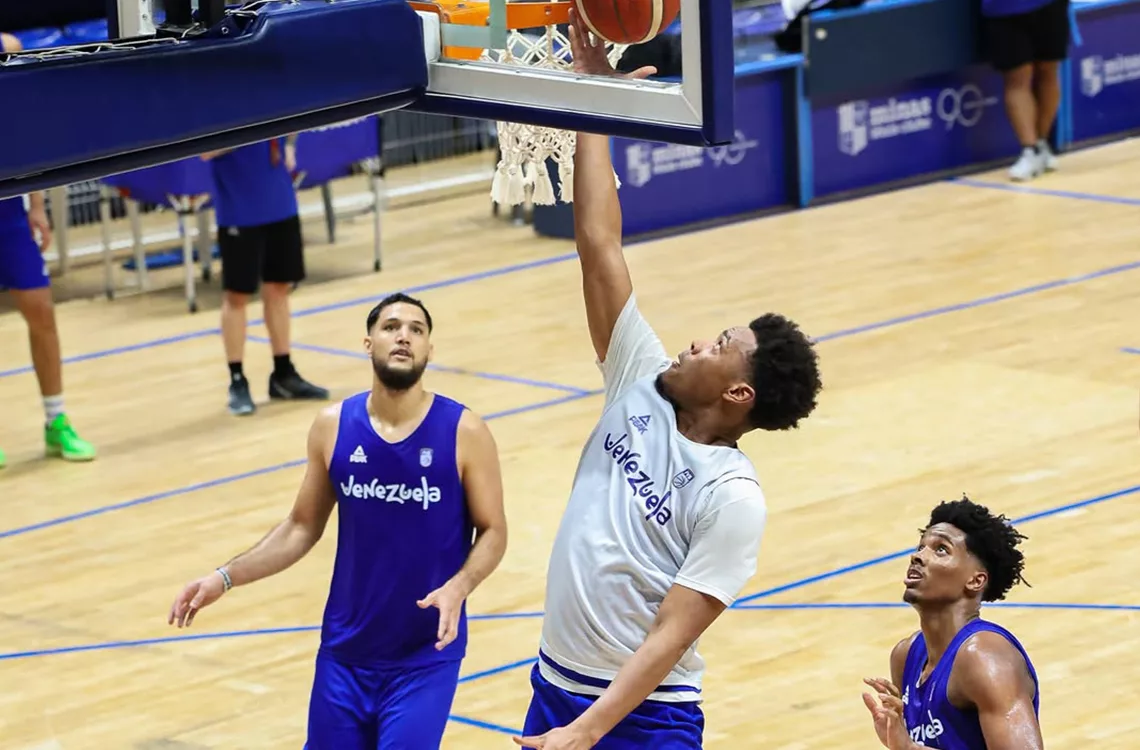 Venezuela se prepara para enfrentar a Brasil en su casa Venezuela se prepara para enfrentar a Brasil en su casa