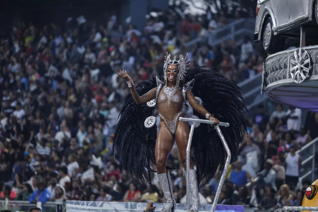 Brasil se paraliza por el Carnaval: Multitudes celebran la mayor fiesta popular del país