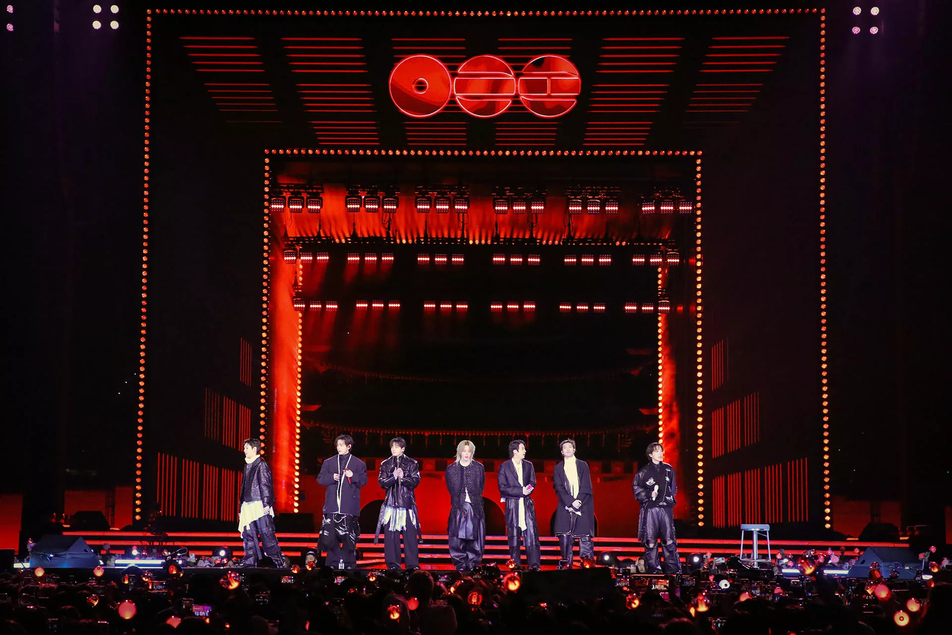 BTS marca su histórico regreso con un multitudinario concierto en el corazón de Seúl