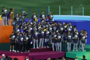 Venezuela decreta el "Día Nacional del Béisbol" y honra a los campeones con "Paseo de las Estrellas"