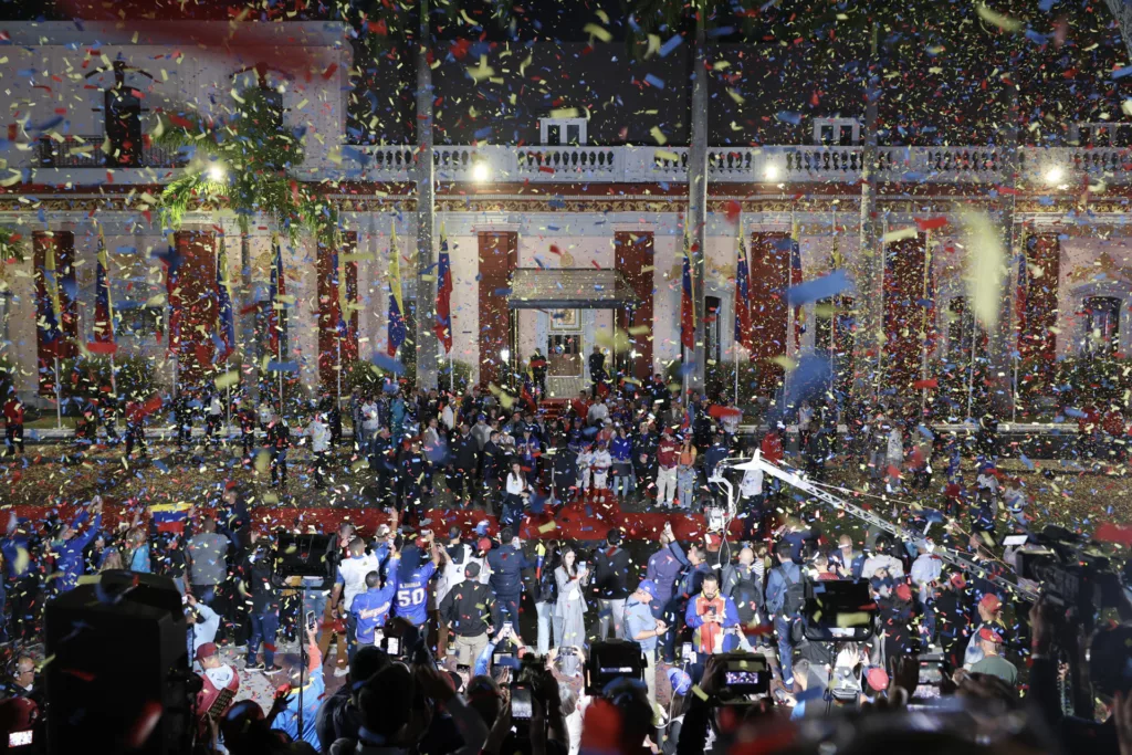Venezuela decreta el "Día Nacional del Béisbol" y honra a los campeones con "Paseo de las Estrellas"