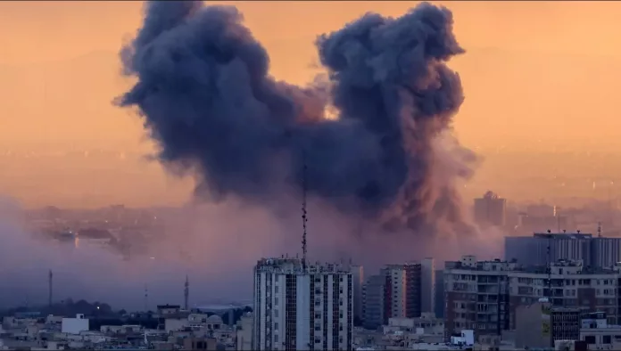 Irán ha recibido más de mil bombardeos desde el sábado