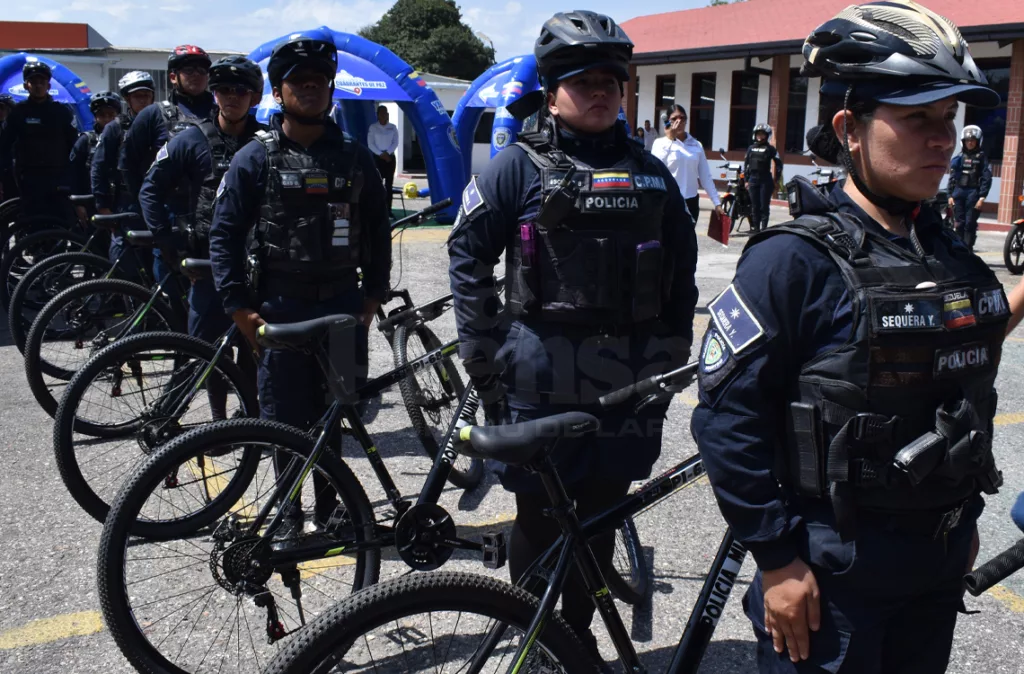 Alcaldía de Iribarren fortalece patrullaje preventivo con entrega de motos y bicicletas