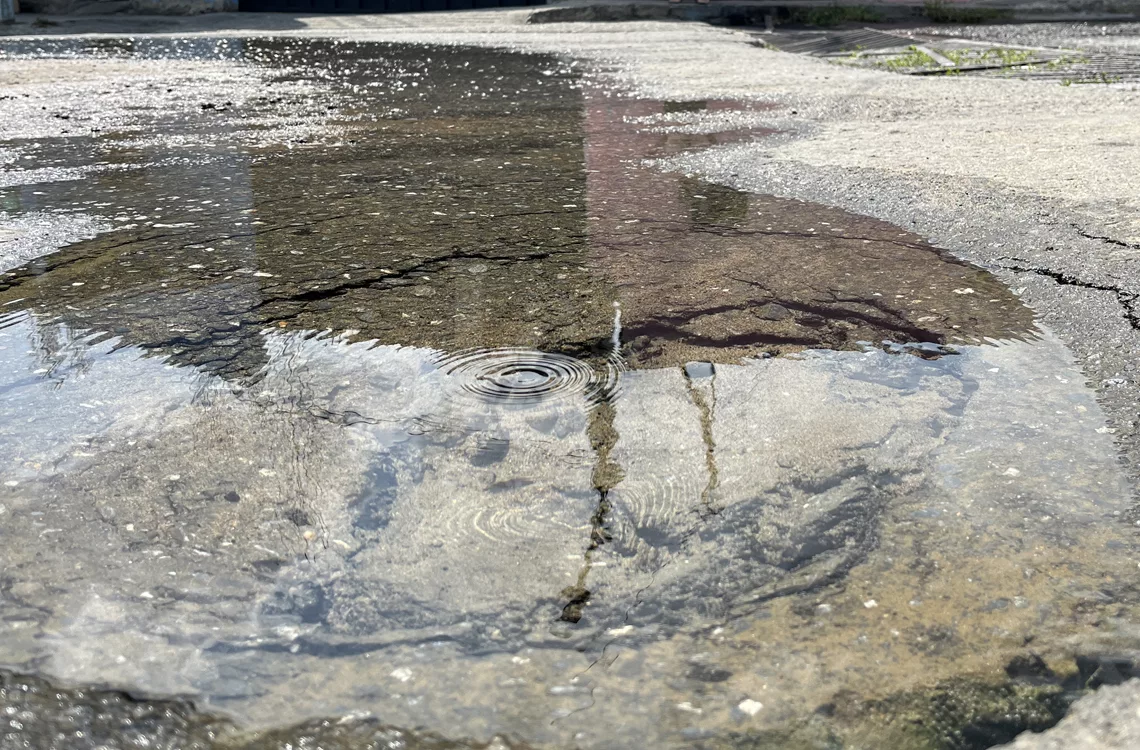 familias de Los Rastrojos denuncian colapso de red de agua tras 5 años de olvido