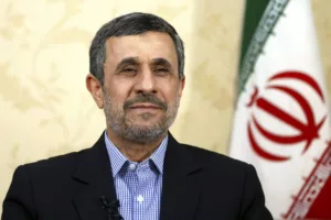 Informes señalan la muerte del expresidente Mahmoud Ahmadinejad tras bombardeos en Teherán