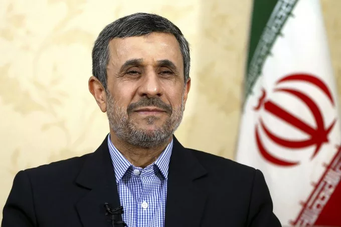Informes señalan la muerte del expresidente Mahmoud Ahmadinejad tras bombardeos en Teherán