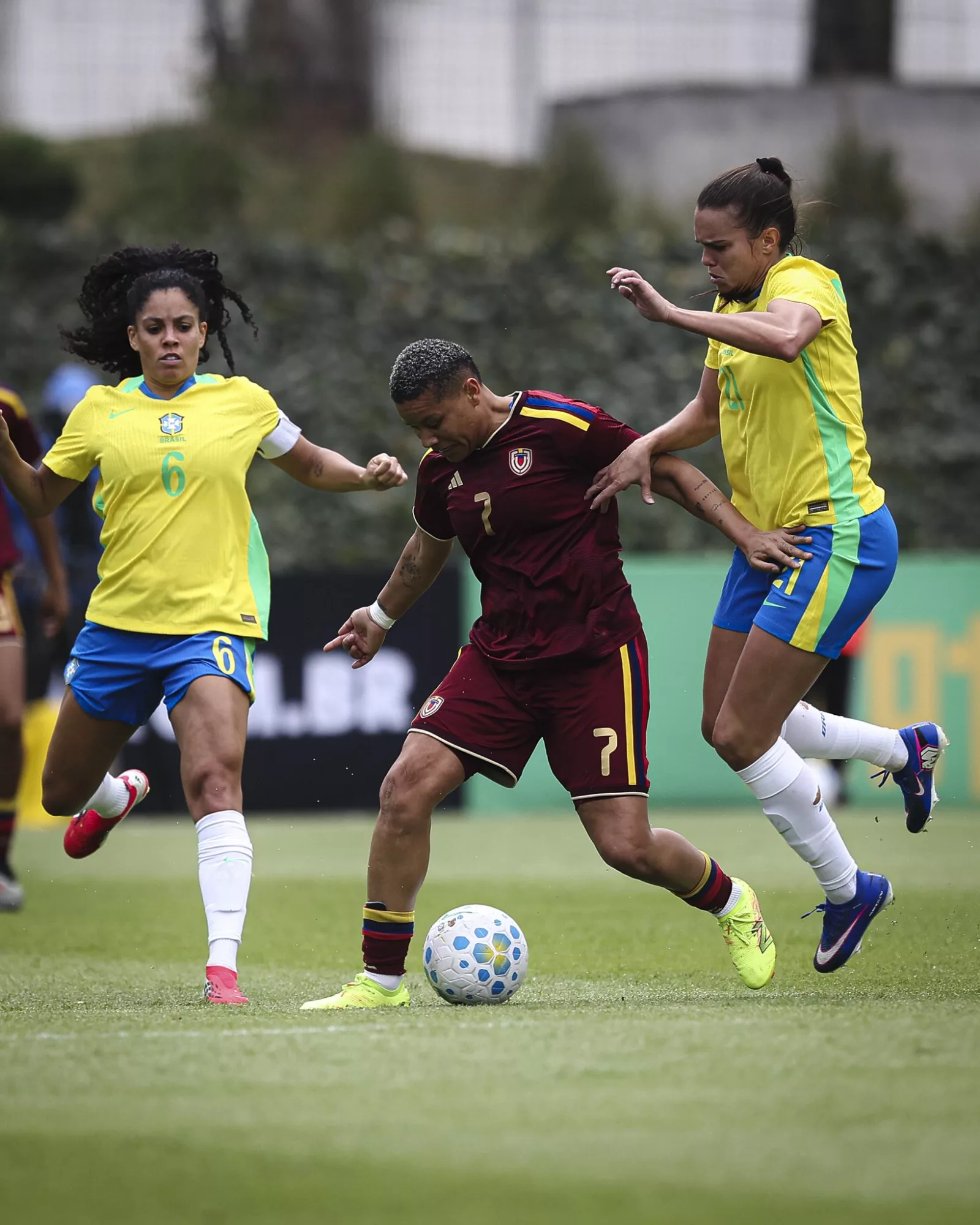 La Vinotinto femenina superó a Brasil 2-1 previo a los próximos encuentros en casa