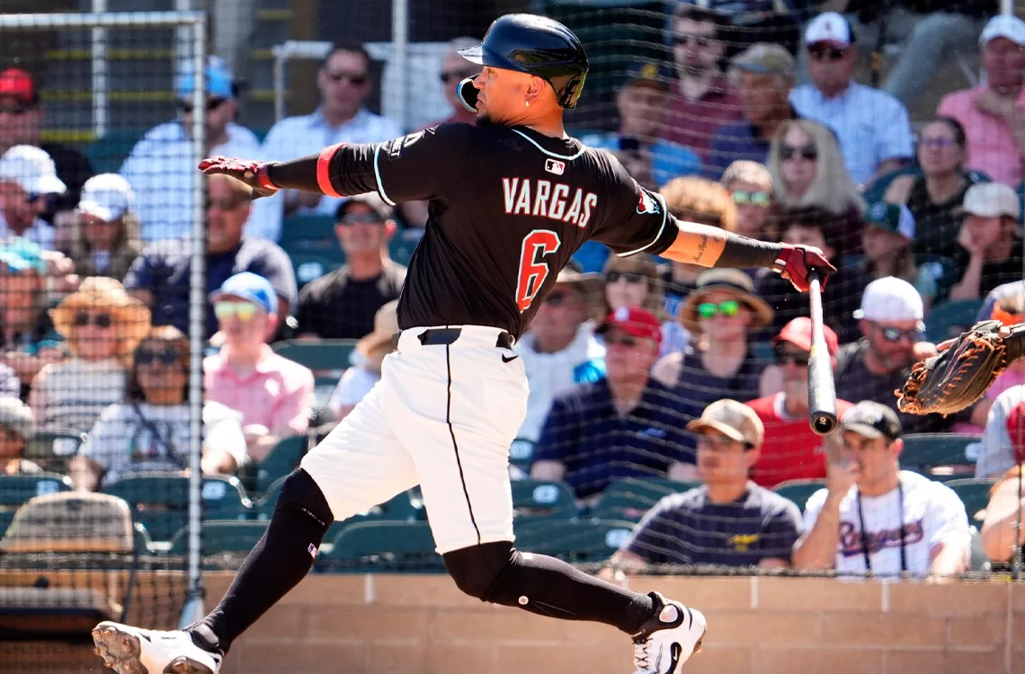 Ildemaro Vargas conecta su primer jonrón en el Spring Training